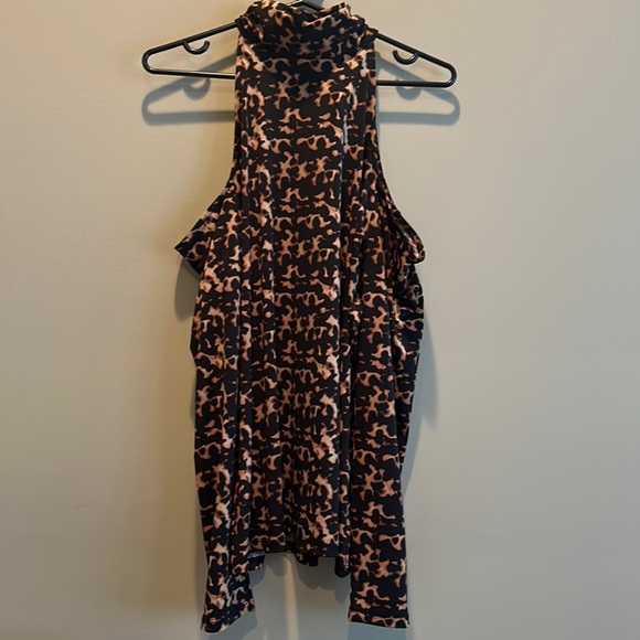 NWT, Inc. International Concepts, women’s LS cold shoulder, turtleneck blouse - Picture 1 of 11